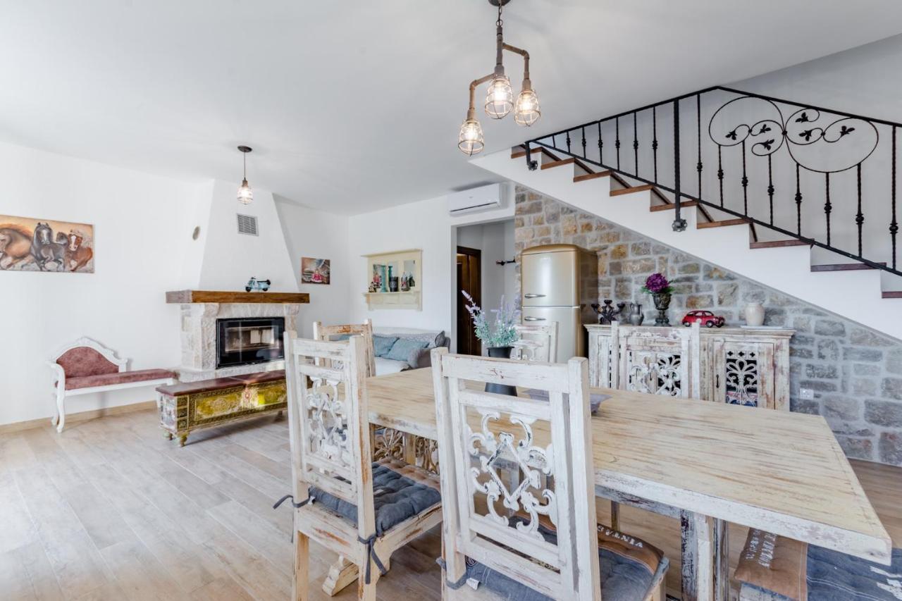 Holiday Home Rustic Kraljici Luaran gambar
